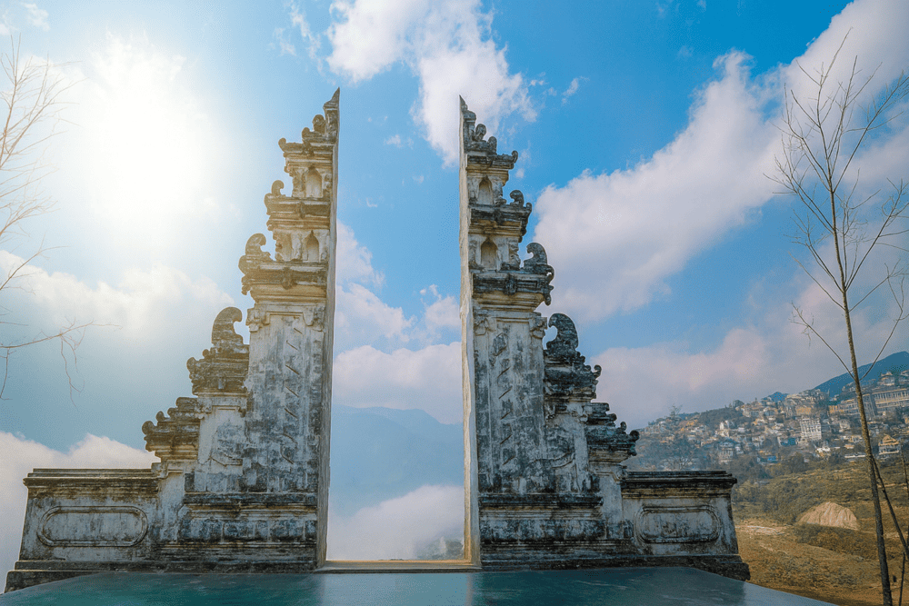 The natural landscape at O Quy Ho Heaven Gate resembles a vivid painting